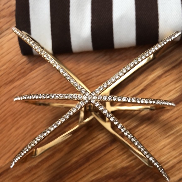 HENRI BENDEL - Picture 2 of 7